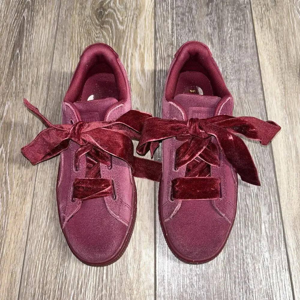 Puma Suede Classic Velvet Toe Burgundy Gold Sneakers 366209-01 Youth Size 4.5C